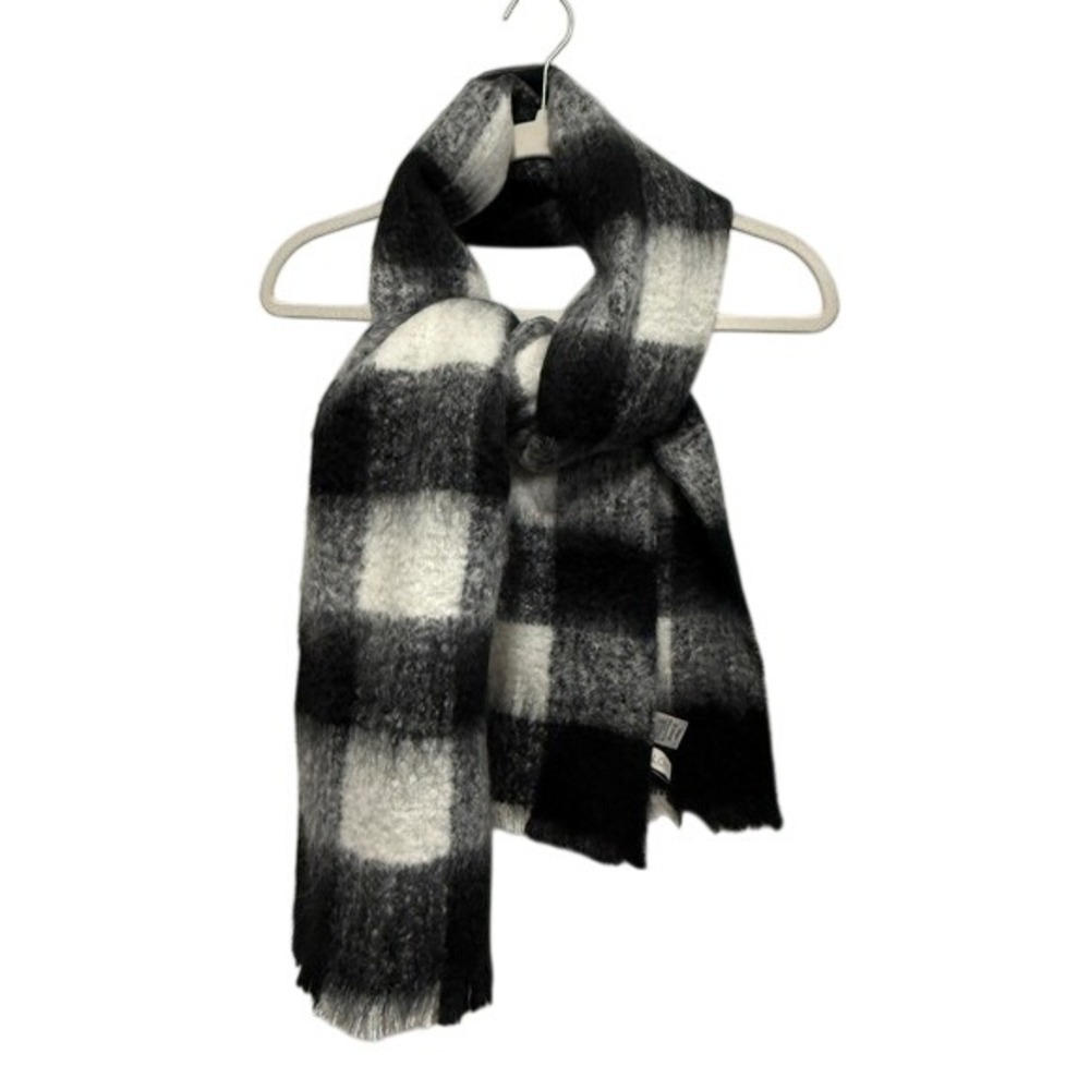 NWT LOFT Black‎ White Buffalo Plaid Scarf Women's One Size Fuzzy Fringe Capsule